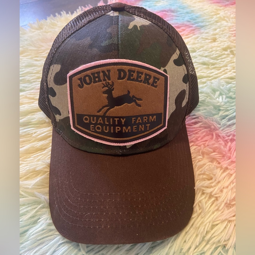Camo John Deere Hat 🦌